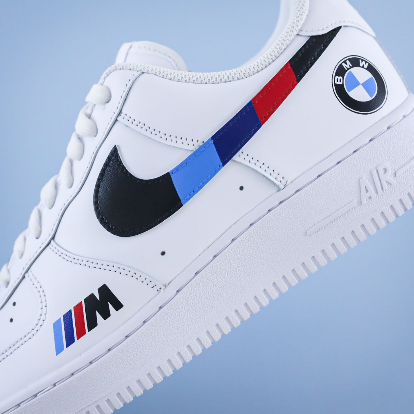 Nike Air Force 1 custom BMW M Motorsport – baskets personnalisées Pack M Power – sneakers street racing circuit