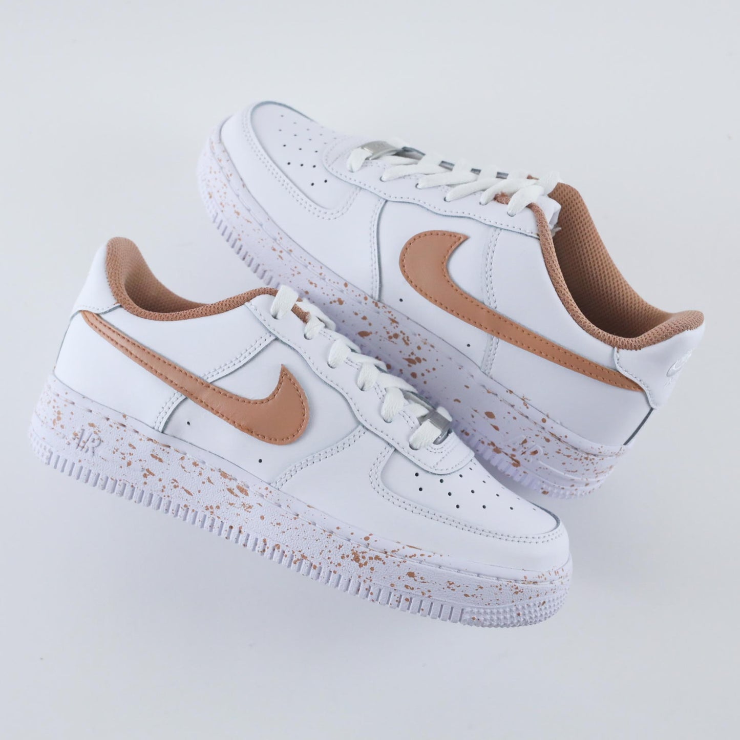nike air force 1 custom splash praliné nike air force 1 cappuccino af1 custom femme sneaker personnalisé beige marron unisexe