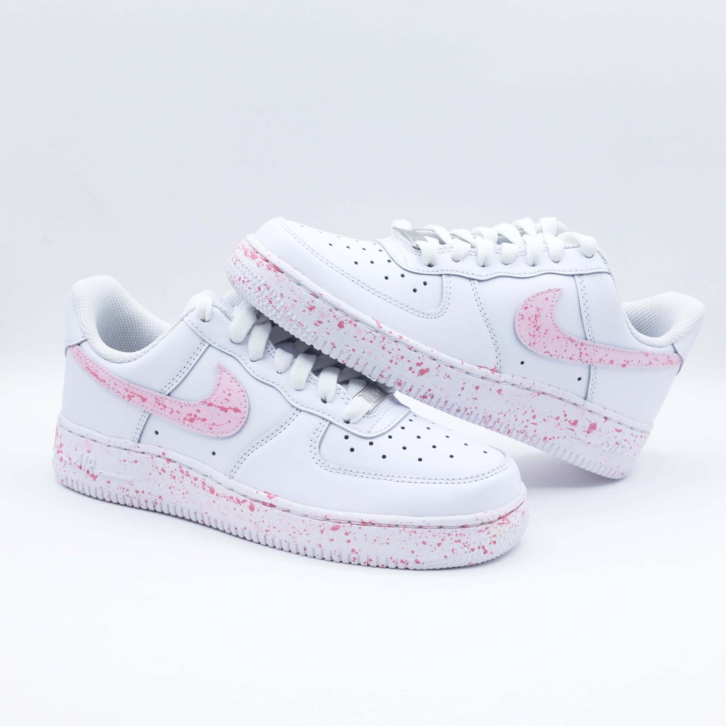 nike air force 1 custom splash rose sneakers custom af1 pastel et baskets personnalisées pour femme nike rose clair