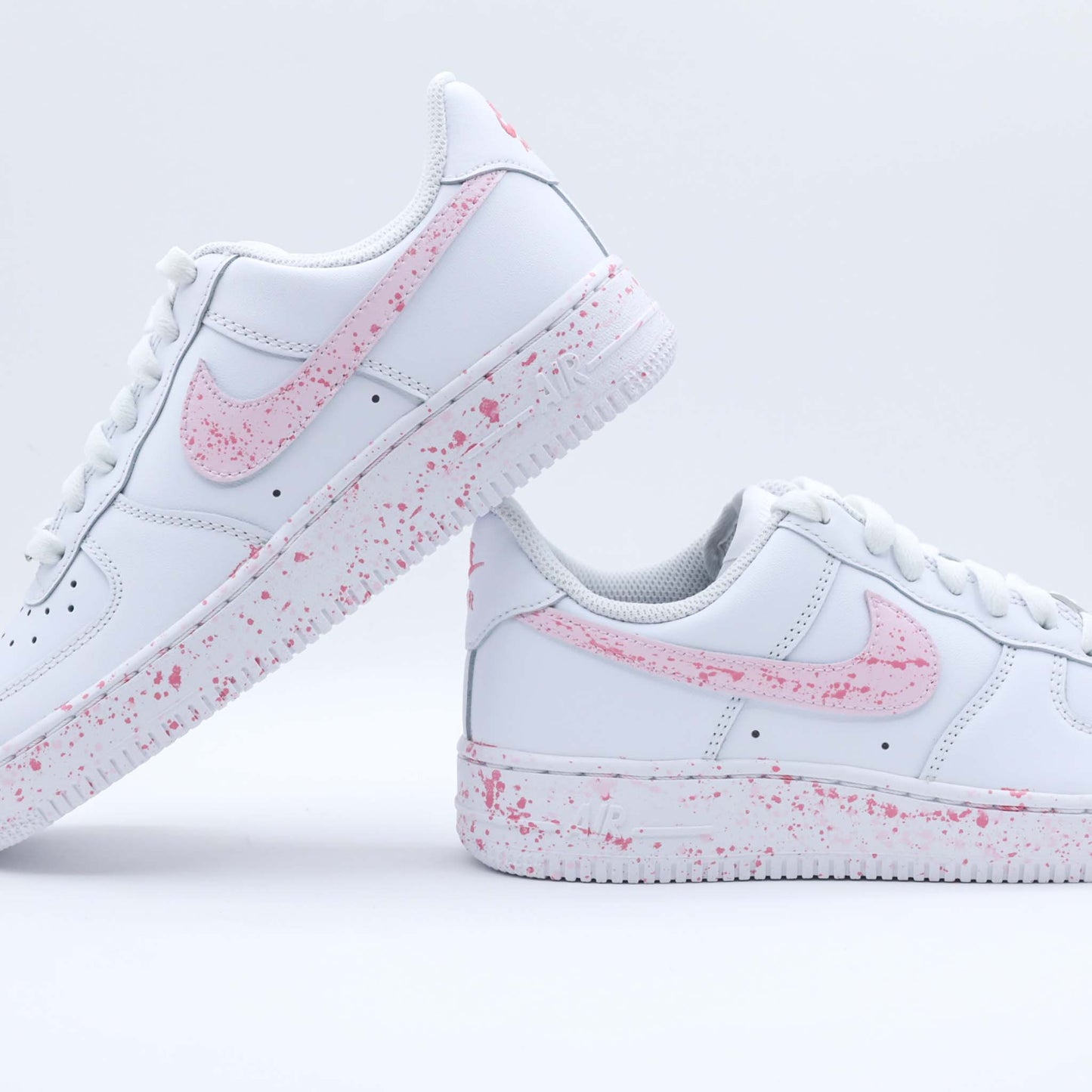 nike air force 1 custom splash rose sneakers custom af1 pastel et baskets personnalisées pour femme nike rose clair