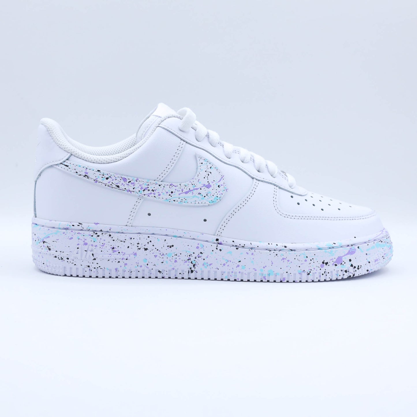 nike air force 1 custom splash pastel sneakers custom pour femme nike lila et turquoise af1 personnalisable