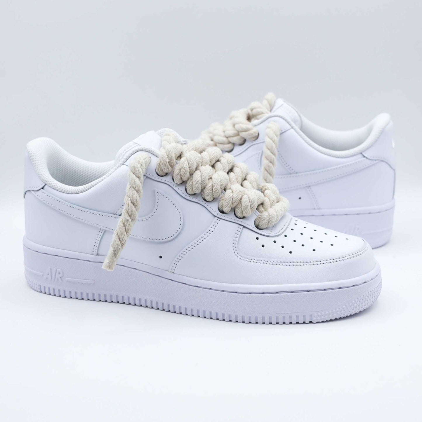 sneakers custom nike rope laces air force one avec gros lacets en corde beige af1 customisé pour homme