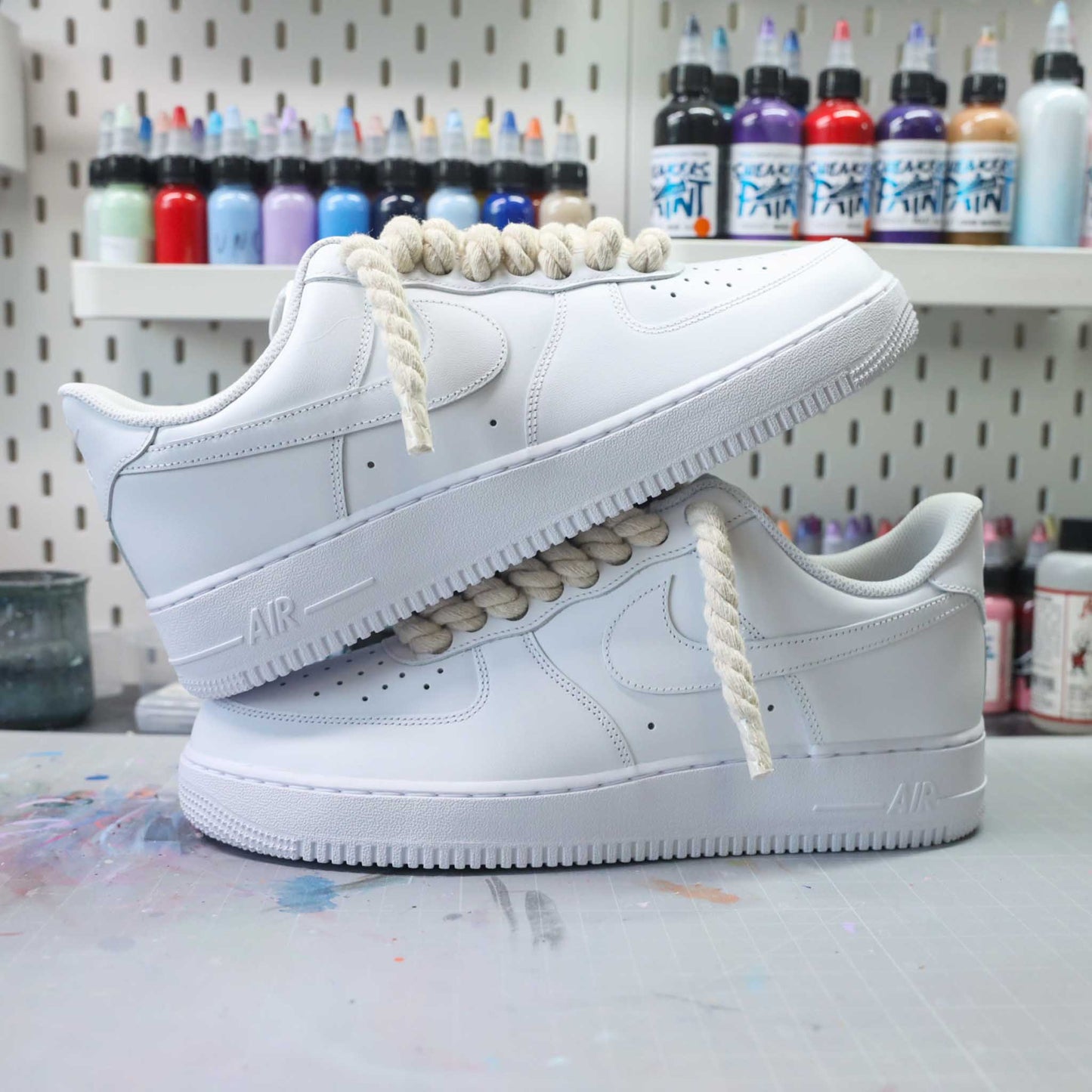sneakers custom nike rope laces air force one avec gros lacets en corde beige af1 customisé pour homme
