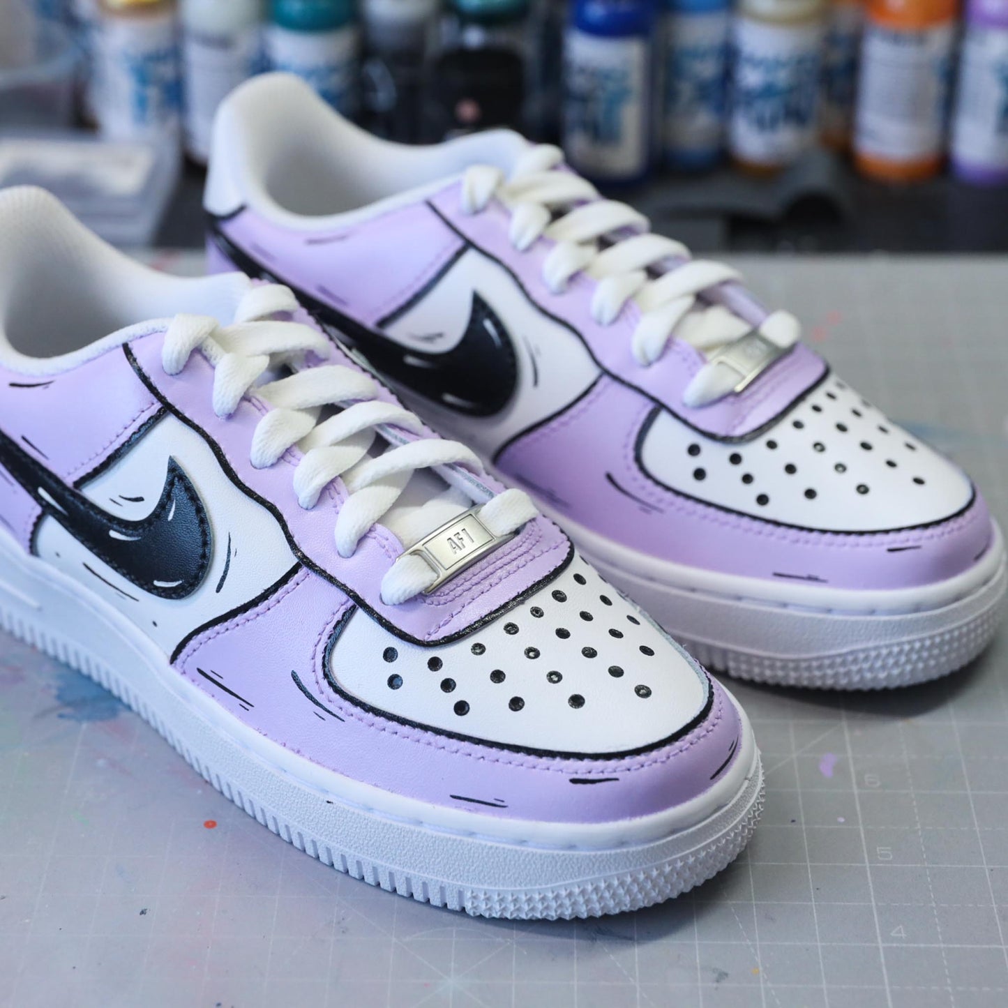 Cartoon Lila - Air Force 1