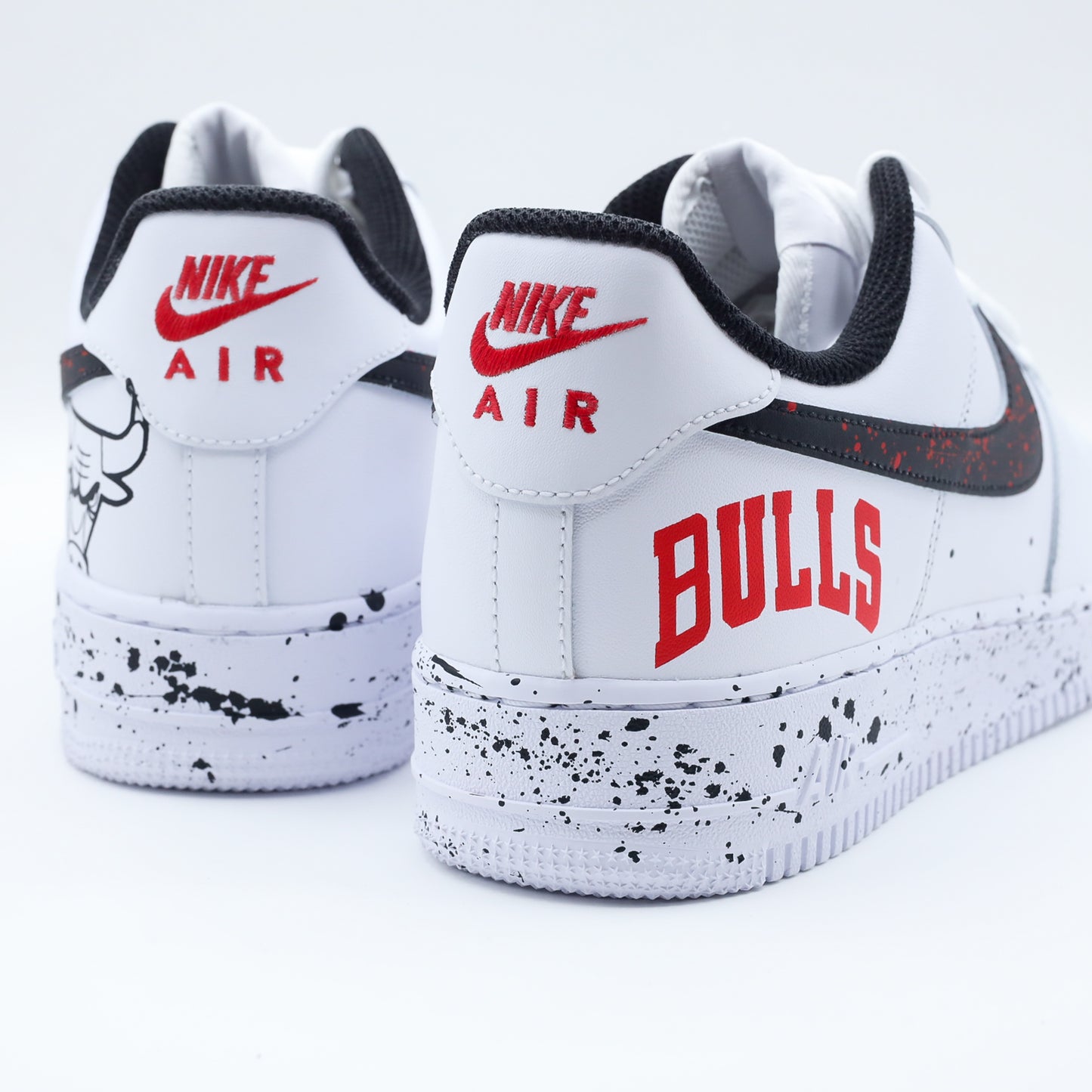 nike air force 1 custom chicago bulls nba sneakers custom pour homme thème basketball noir et rouge