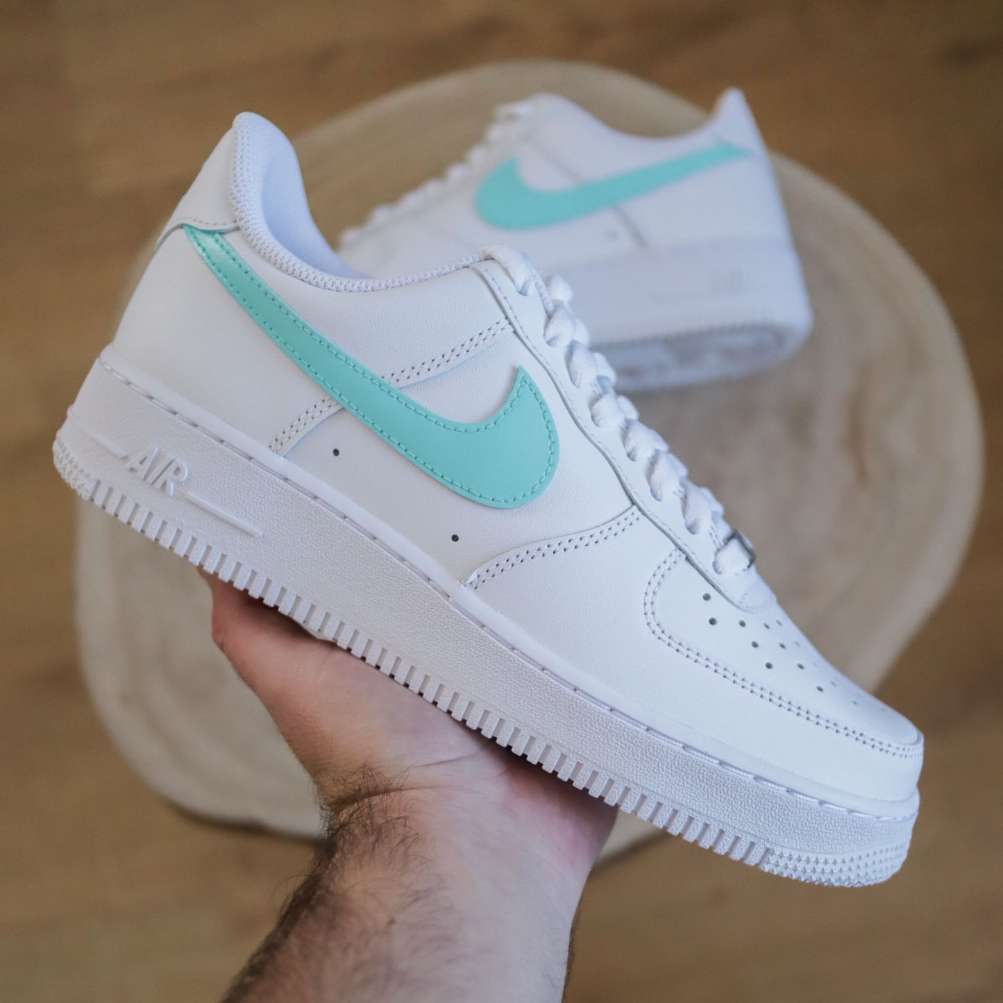 Nike Air Force 1 custom swoosh aqua – sneaker blanche personnalisée bleu turquoise