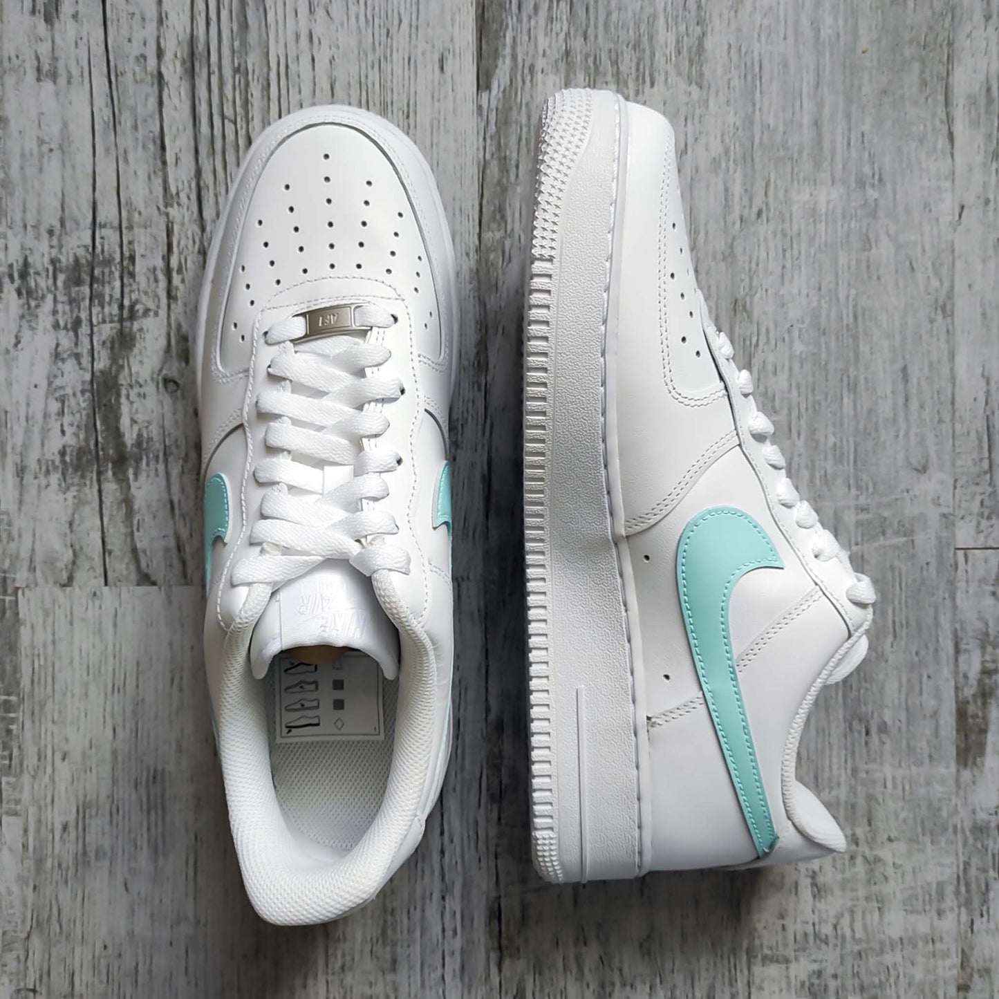 nike air force 1 custom turquoise sneakers custom pour femme baskets personnalisées unisexe nike pastel