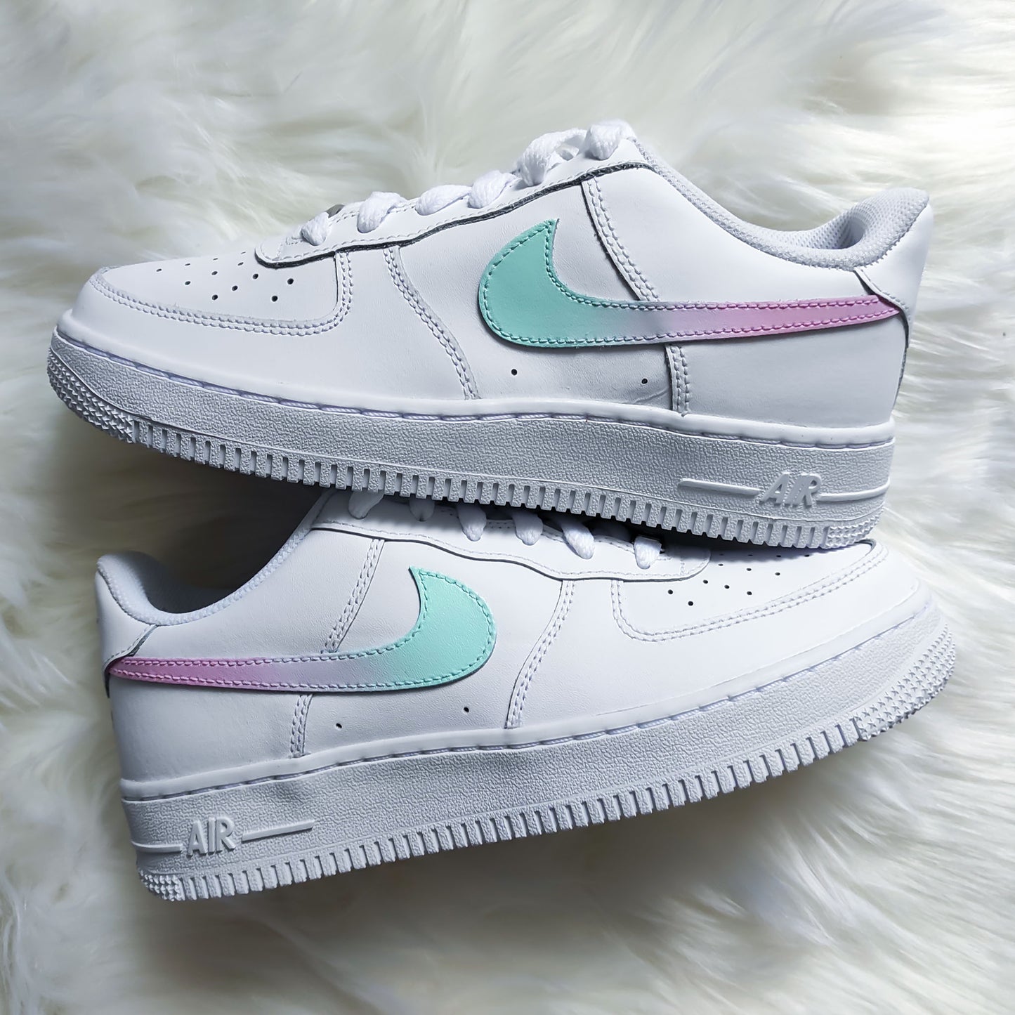Nike Air Force 1 Custom Swoosh Dégradé Pastel Baby Pink et Vert pour Femmes et Enfants