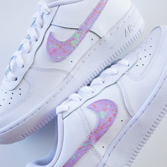 nike air force one splash pastel af1 lila avec tâches de peintures rose et menthe baskets custom pour femme