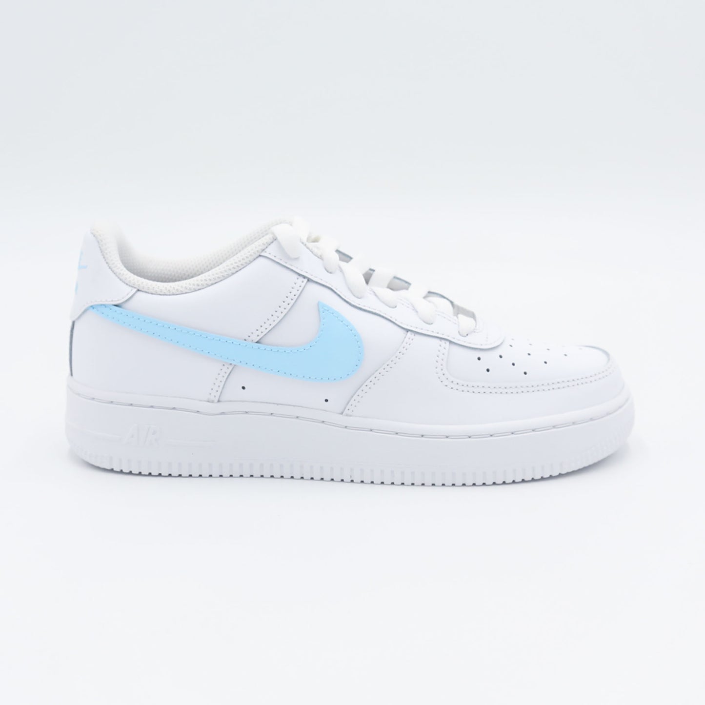 nike air force 1 custom swoosh bleu ciel turquoise femme enfant baskets custom fille sneakers personnalisées rentrée