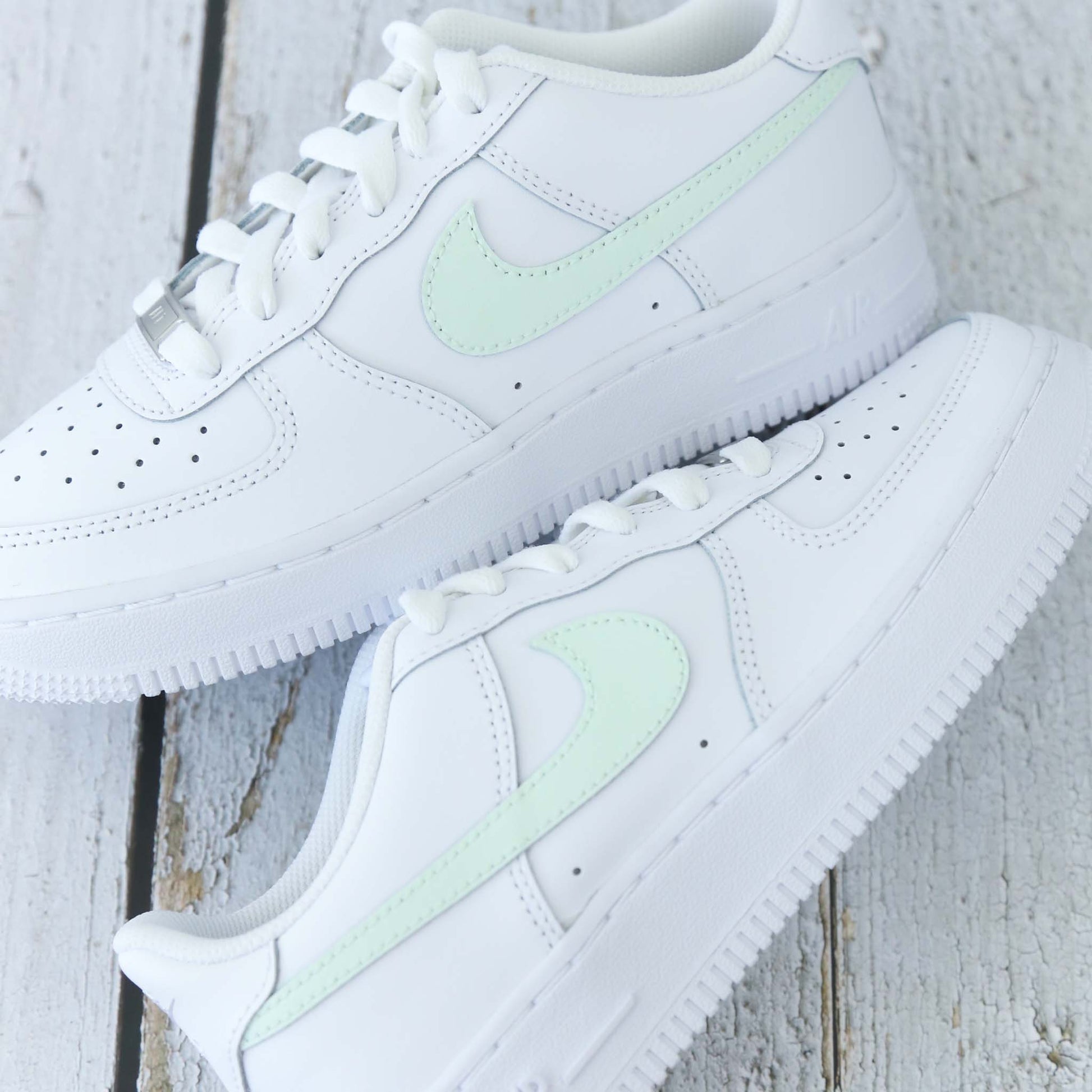 nike air force 1 custom swoosh menthe sneakers custom vert pastel pour femme af1 personnalisable enfants