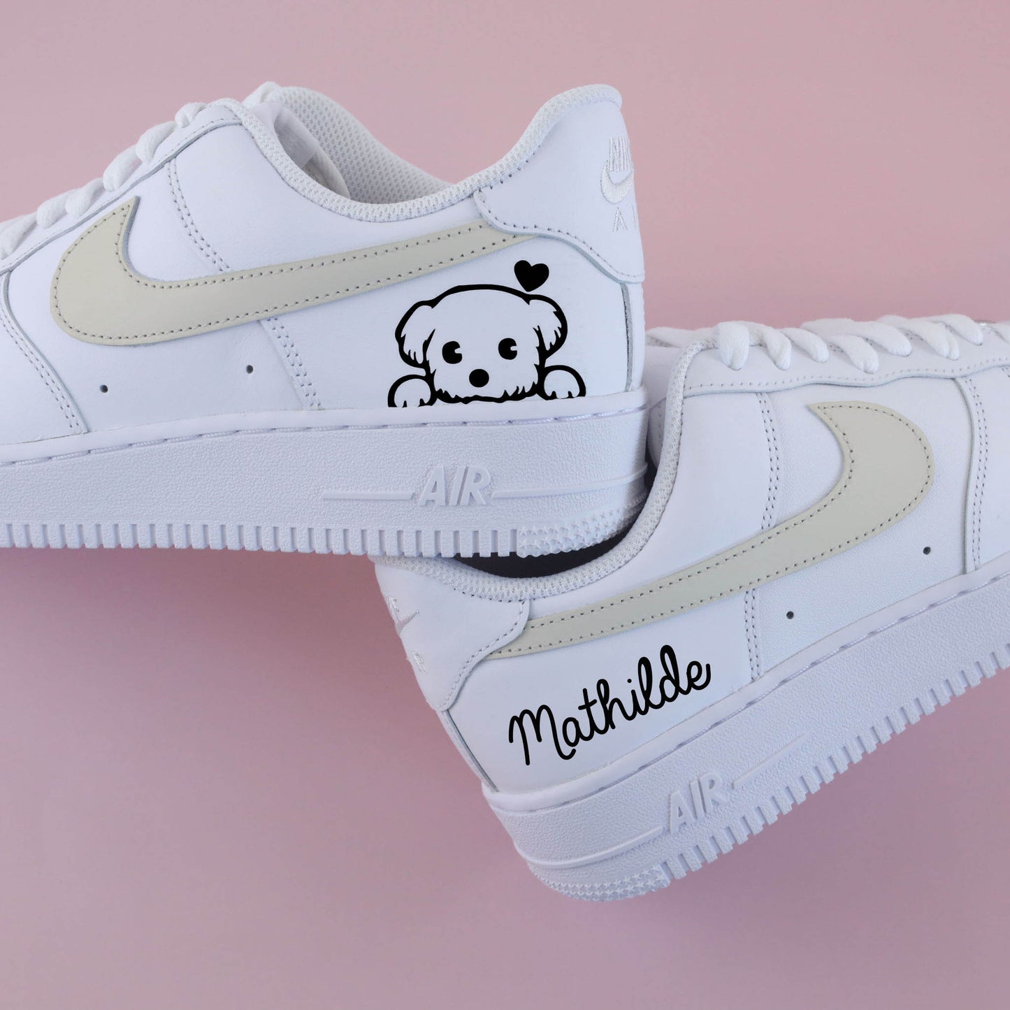 Air Force 1 custom Puppy Love avec dessin chiot et prénom personnalisé - sneakers personnalisées unisexe AF1 personnalisables