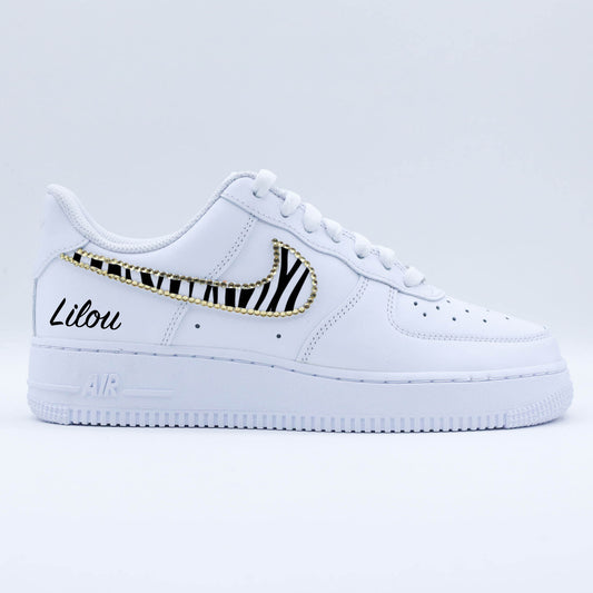 nike air force 1 custom strass dorées, sneakers custom zèbre pour femme, baskets personnalisées avec strass, idée cadeau fille, air force 1 mariage paillettes, chaussures de mariages sur mesure