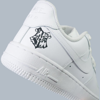 nike air force 1 harry potter baskets personnalisées logo poudlard sneakers custom femme