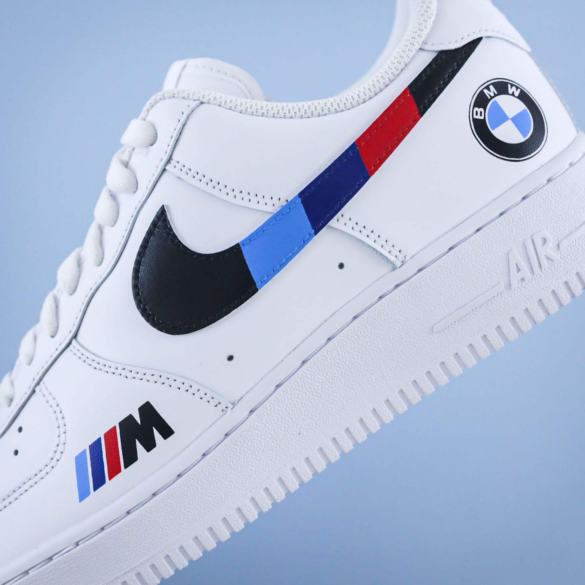 Nike Air Force 1 custom BMW M Motorsport – baskets personnalisées Pack M Power – sneakers street racing circuit