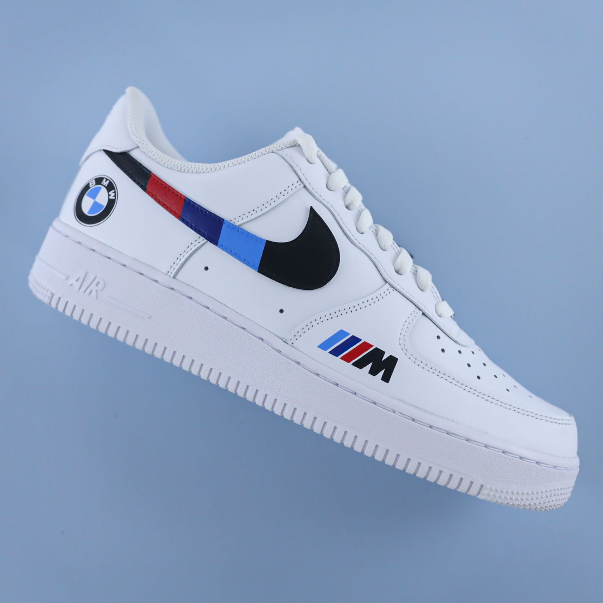 Nike Air Force 1 custom BMW M Motorsport – baskets personnalisées Pack M Power – sneakers street racing circuit