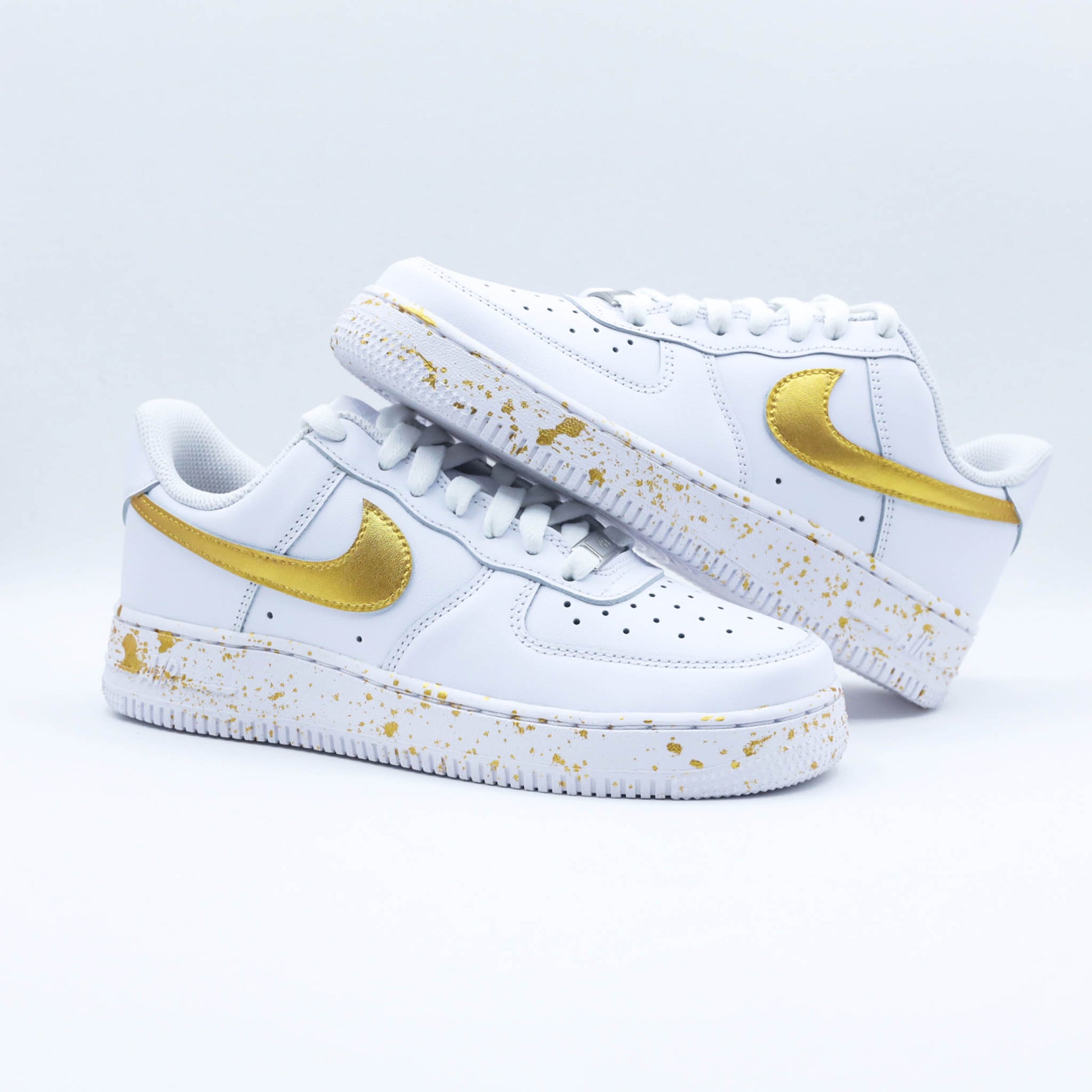 nike air force 1 custom gold sneakers personnalisé doré pour femme af1 custom unisexe 