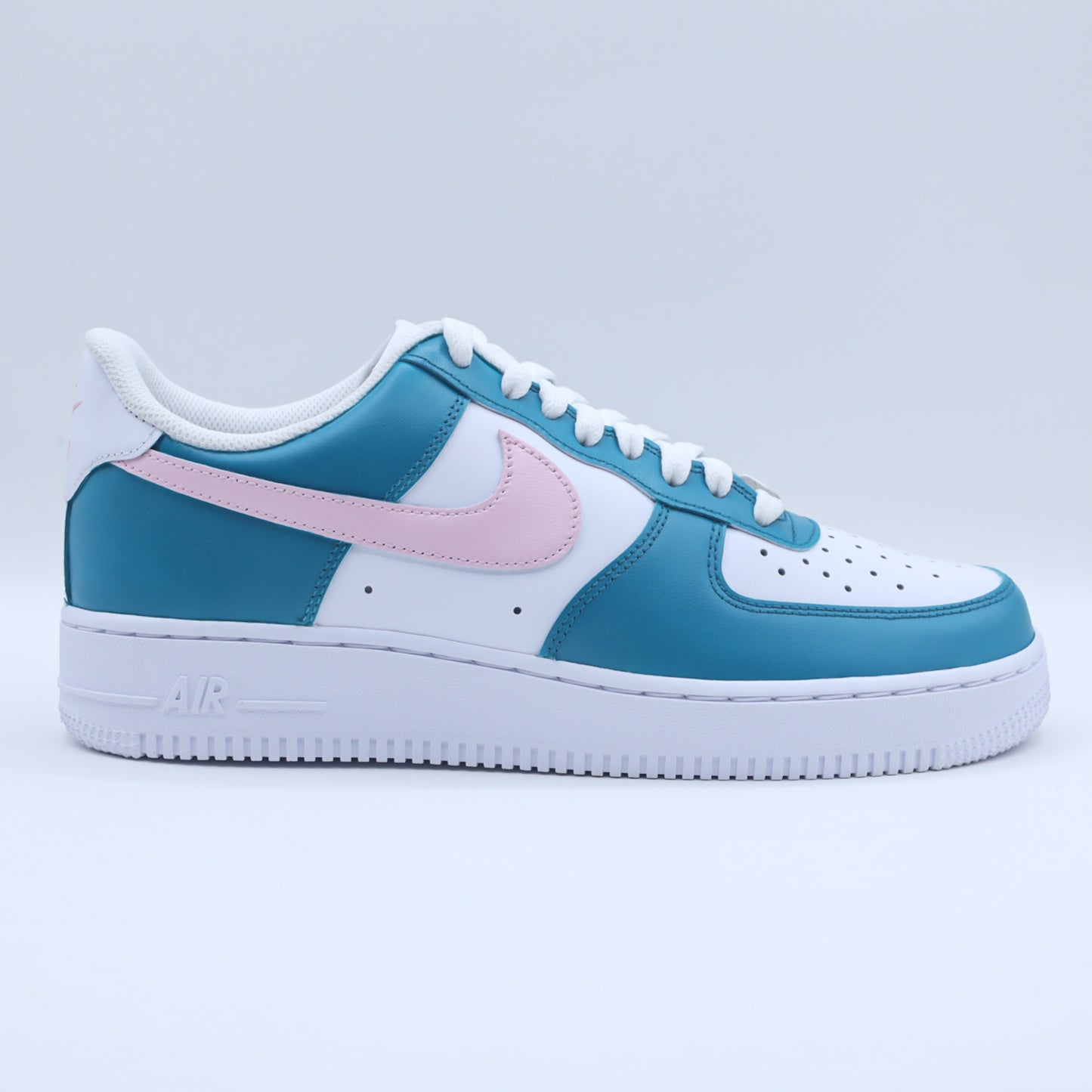 nike air force 1 custom pastel baskets personnalisées pour femme nike rose et turquoise af1 personnalisables