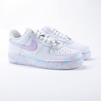 Nike Air Force 1 custom splash pastel baby pink et baby blue – effet peinture artistique