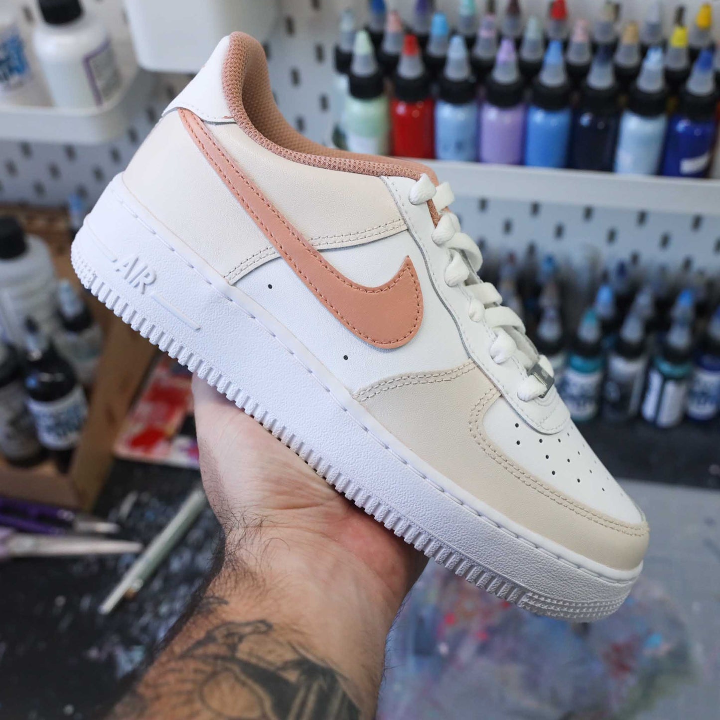 nike air force 1 custom pastel beige nike cappuccino marron sneakers custom pour femme af1 personnalisable