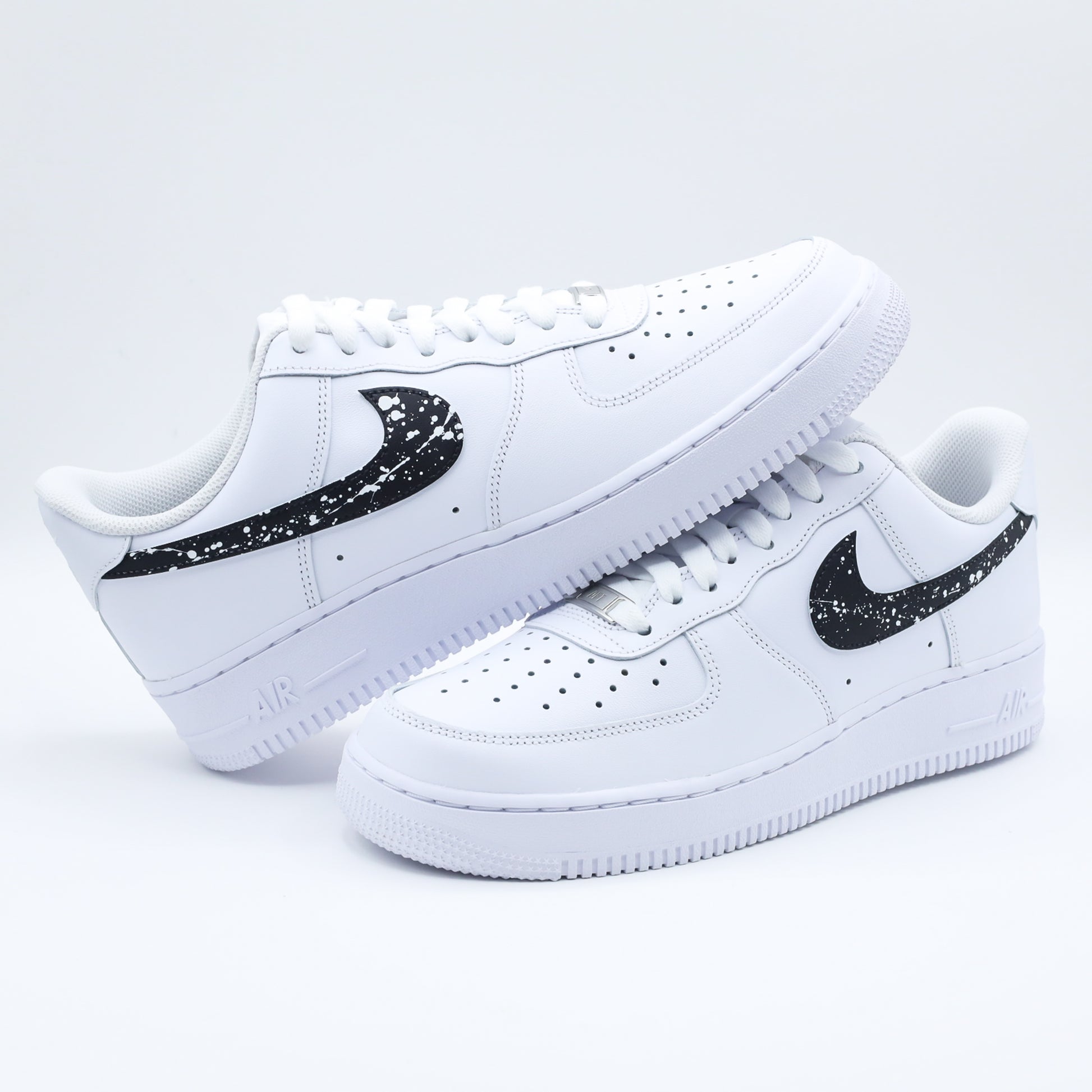 Baskets Nike Air Force One Custom Splash de peinture noir et blanc