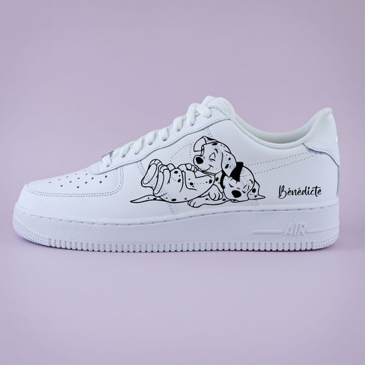 Air Force 1 custom 101 Dalmatiens avec peinture tachetée et chiot Disney, modèle femme ou enfant