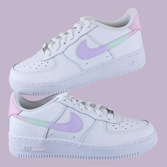 nike air force 1 custom femme lila breeze - swoosh dégradé violet vert pastel - baskets personnalisées enfant