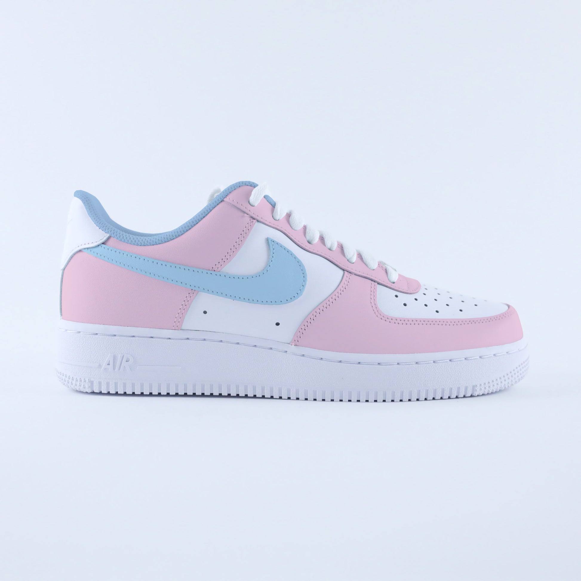 Chaussures Nike Nike Air Force One Bleu Et Rose Et Rose Air Force