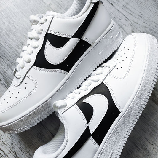 Nike Air Force 1 Custom Noir et Blanc - Sneakers Élégantes et Personnalisées