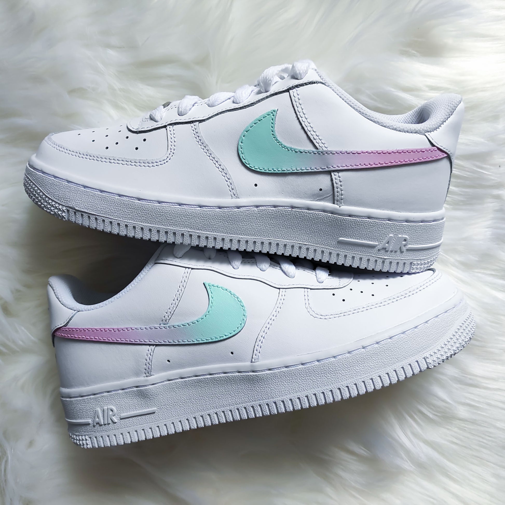 Nike Air Force 1 Custom Swoosh Dégradé Pastel Baby Pink et Vert pour Femmes et Enfants