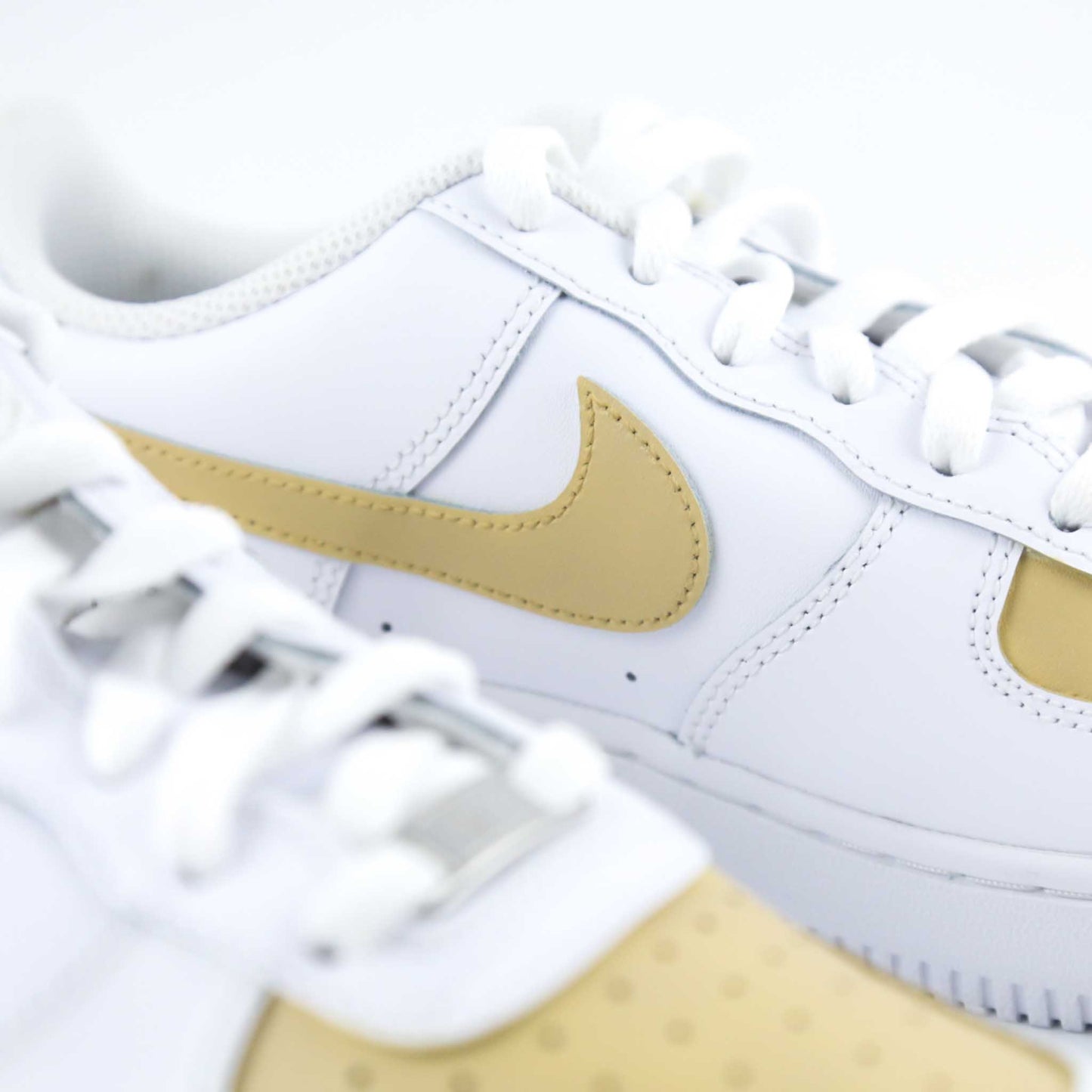 nike air force 1 custom beige sable baskets custom pour femme sneakers personnalisable af1 pastel