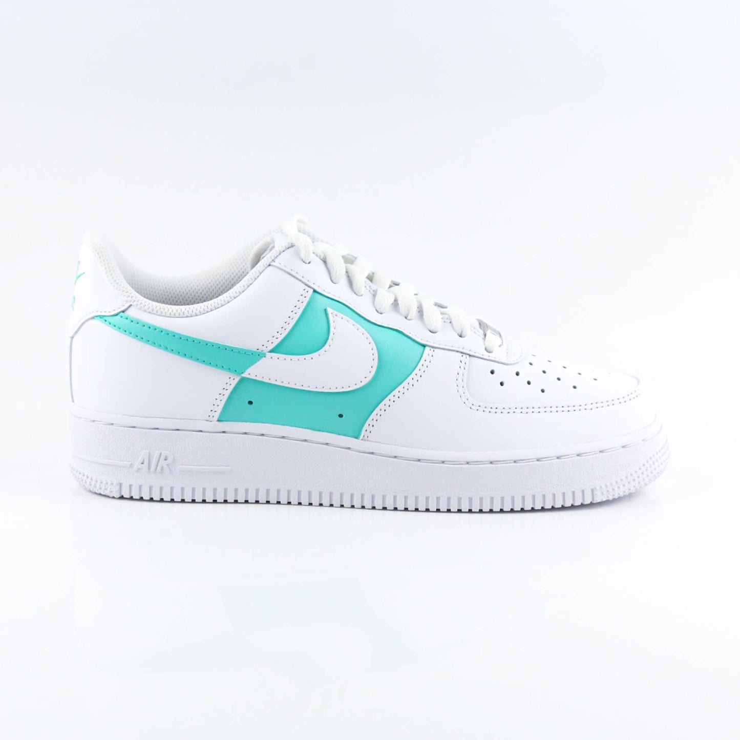 nike air force 1 custom bleu turquoise pour femme baskets custom pastel peint à la main sneakers nike personnalisables