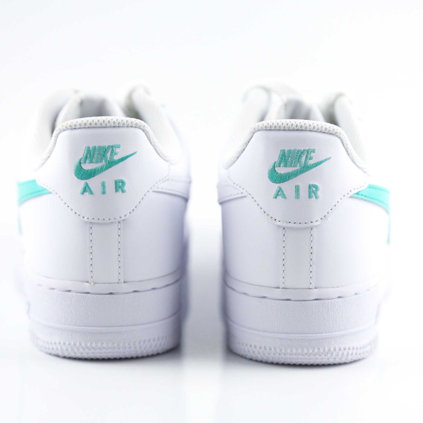 nike air force 1 custom bleu turquoise pour femme baskets custom pastel peint à la main sneakers nike personnalisables