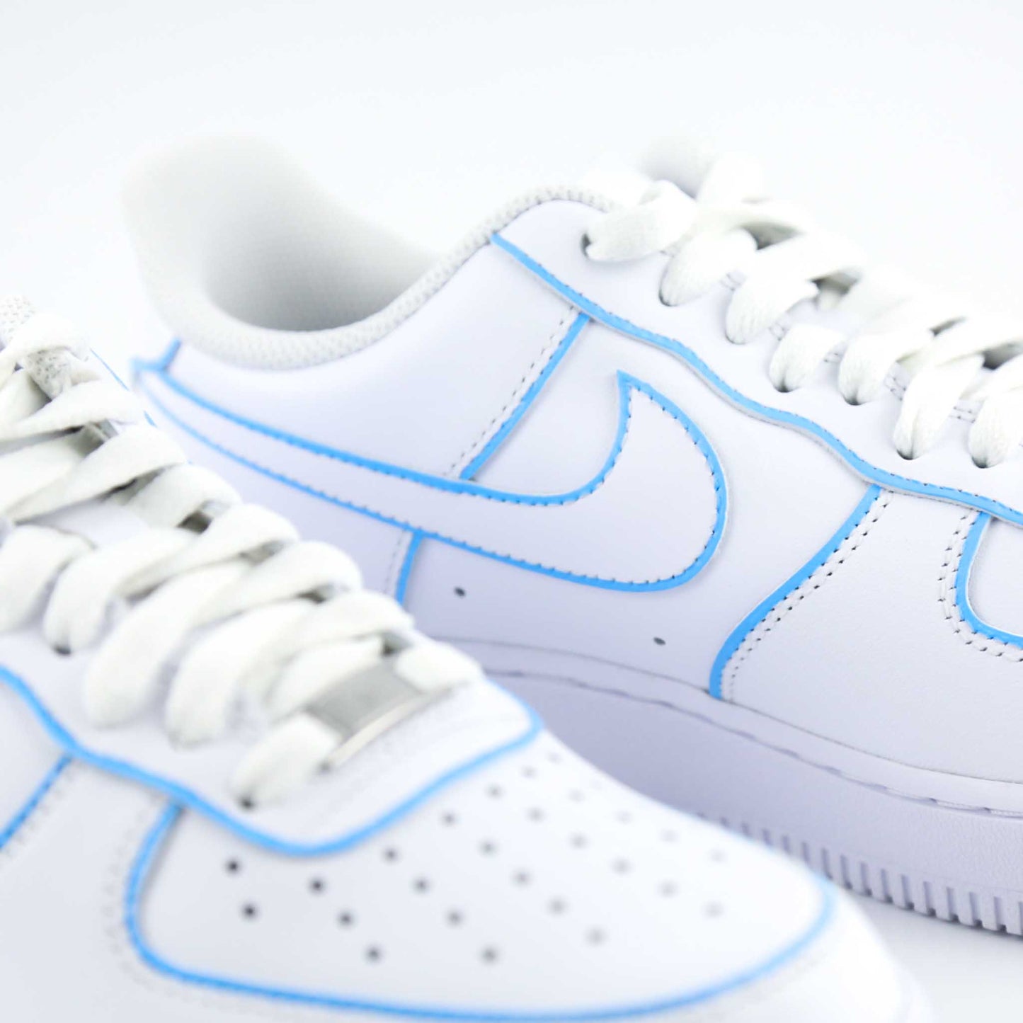 nike air force 1 custom om sneakers custom bleu olympique de marseille baskets custom bleu clair nike turquoise pour femme