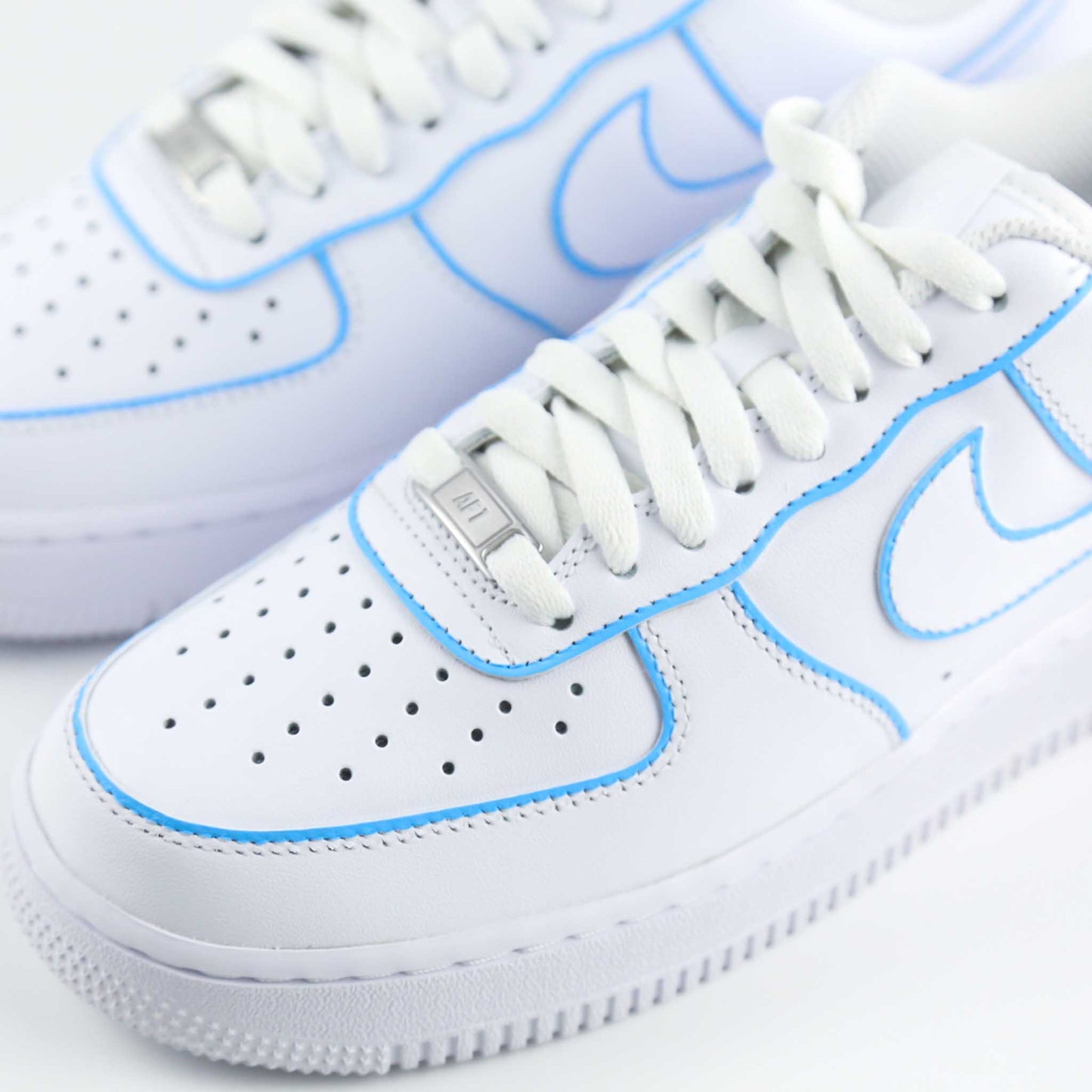 nike air force 1 custom om sneakers custom bleu olympique de marseille baskets custom bleu clair nike turquoise pour femme