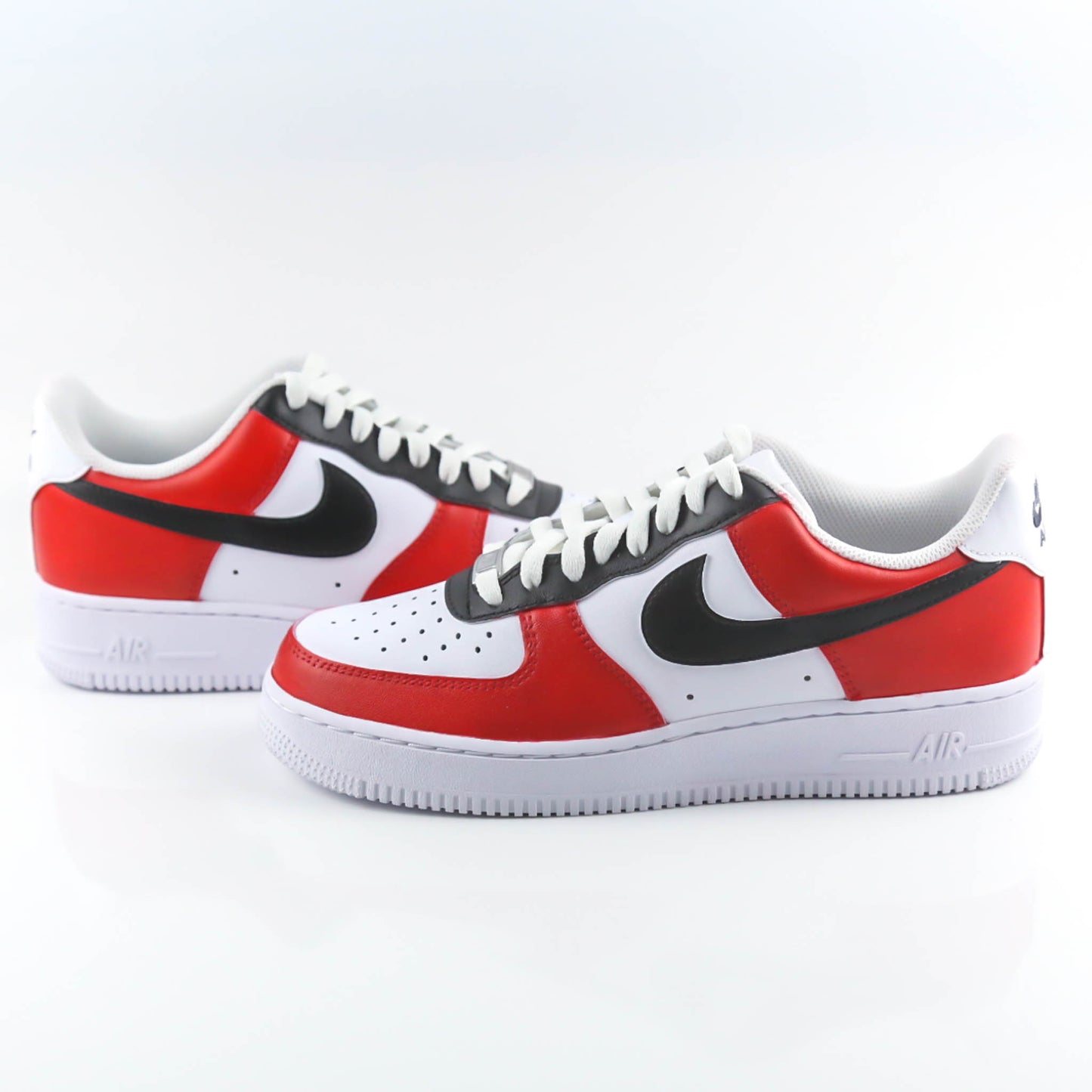 nike air force 1 custom chicago bulls baskets personnalisées rouge et noir sneakers custom af1 nba pour homme jordan pippen rodman