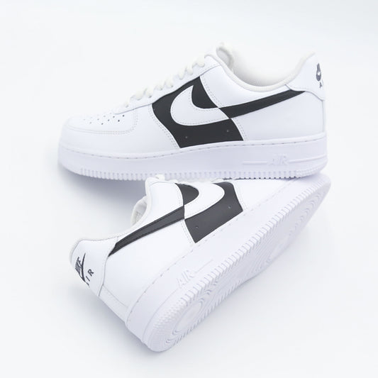 nike air force 1 custom noir et blanc bicolore sneakers streetwear minimaliste baskets personnalisées unisexe