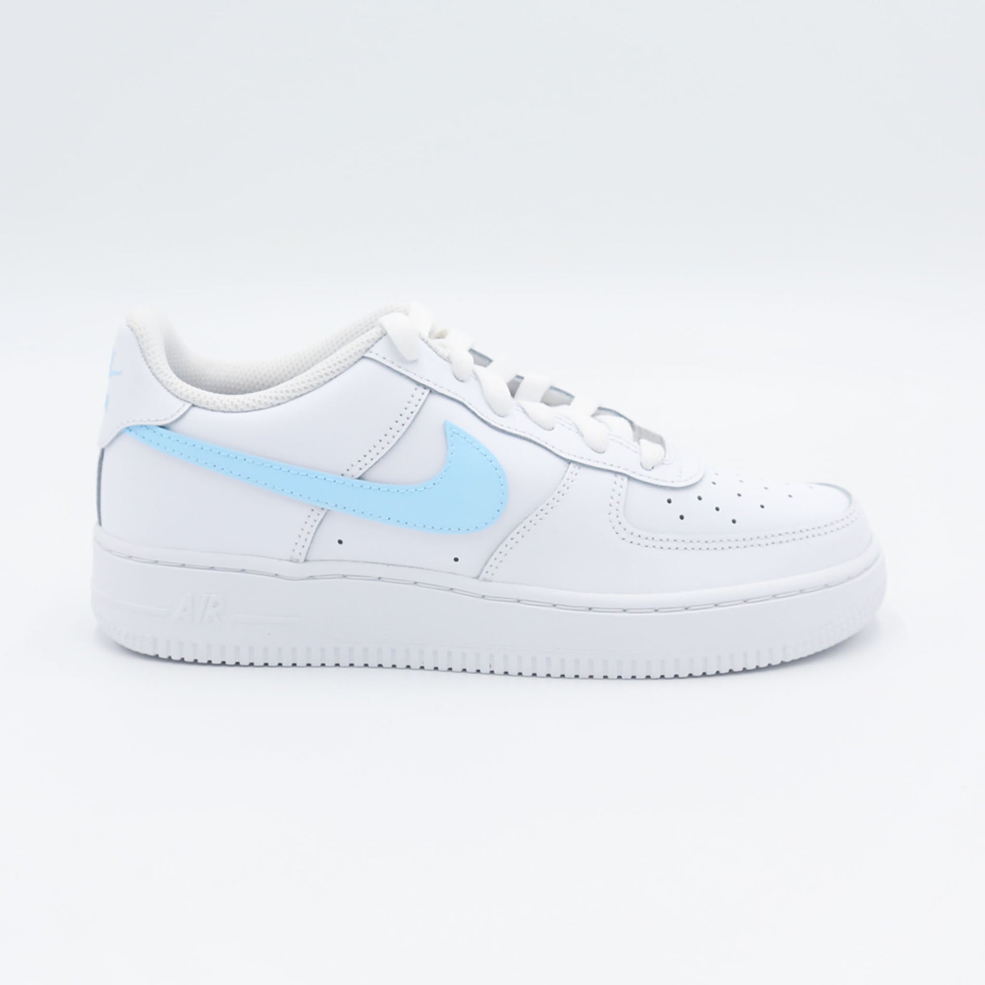 nike air force 1 custom swoosh bleu ciel turquoise femme enfant baskets custom fille sneakers personnalisées rentrée